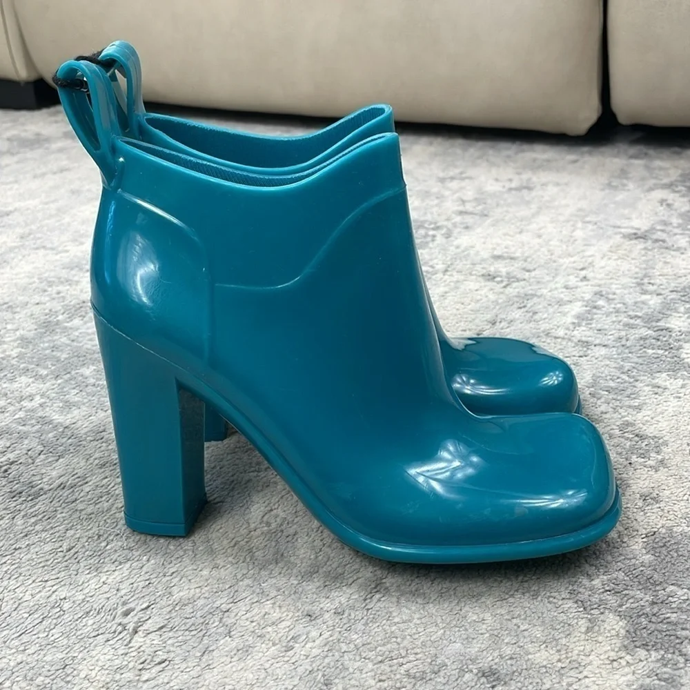 Bottega Veneta Shine Heeled Ankle Boots Rubber Rain Deep Teal Jade Sz 36